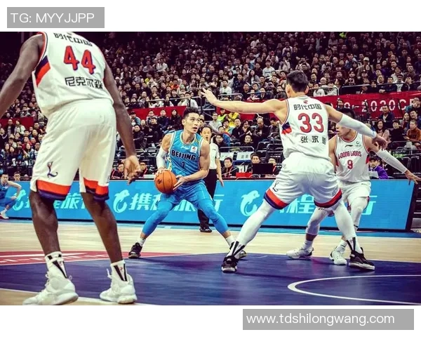 武汉篮球队与重庆篮球队赛后复盘团队协作的精彩瞬间与战术分析